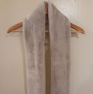 Madewell Faux Fur Scarf / Muffler